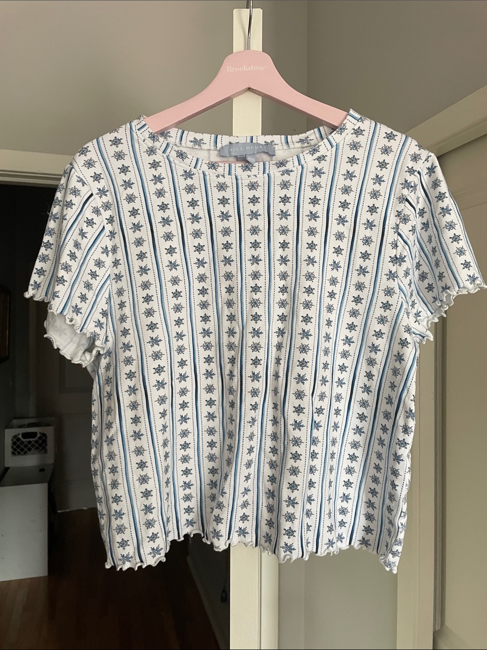 Hill house lettuce edge pajama tshirt with snowflake print Large
